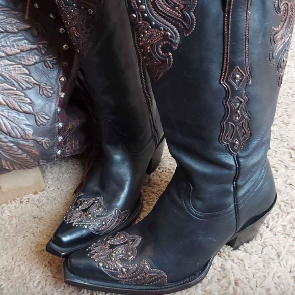 Corral Boots - Picture 1 of 6